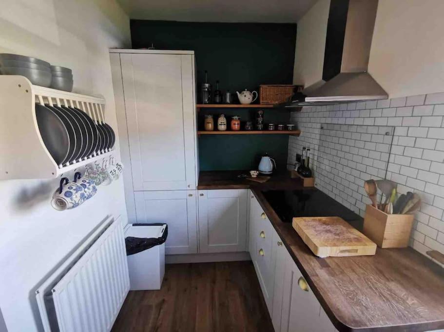 3 Bedroom Well Connected Family Home Free Parking Edinburg Exteriör bild